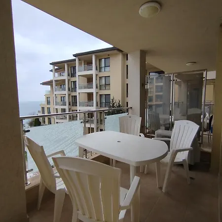 Sea View At Byala Apartamento